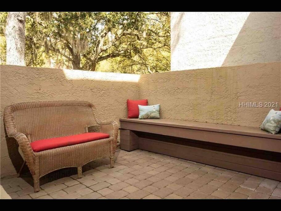 In The Heart Of Harbour Town 2Br 2Ba Pool Access Close To Beach Хилтон-Хед-Айленд Экстерьер фото